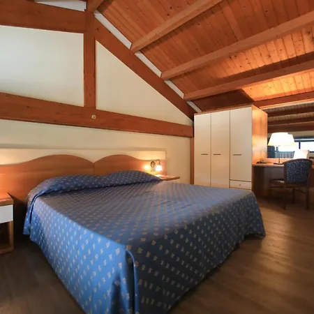 Hotel Eden 3*