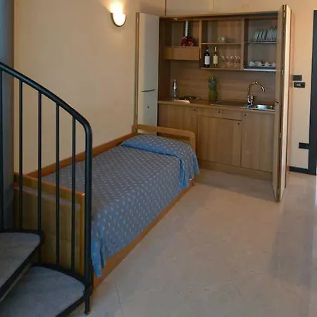 Eden Hotel 3*
