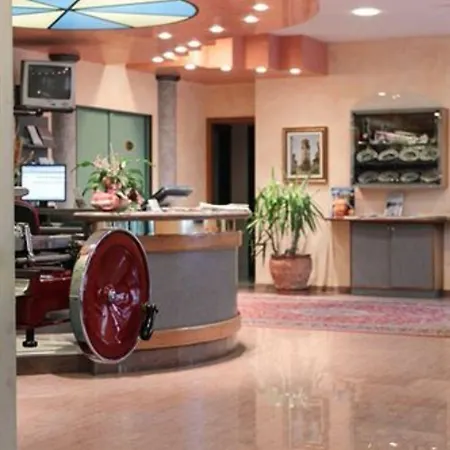 Eden Hotel