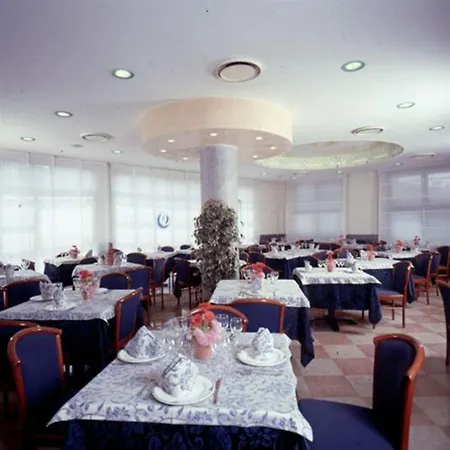 Eden Hotel 3*