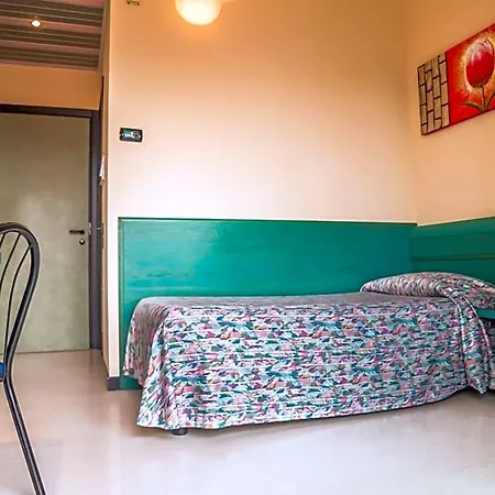 Eden Hotel 3*