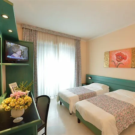 Eden Hotel 3*